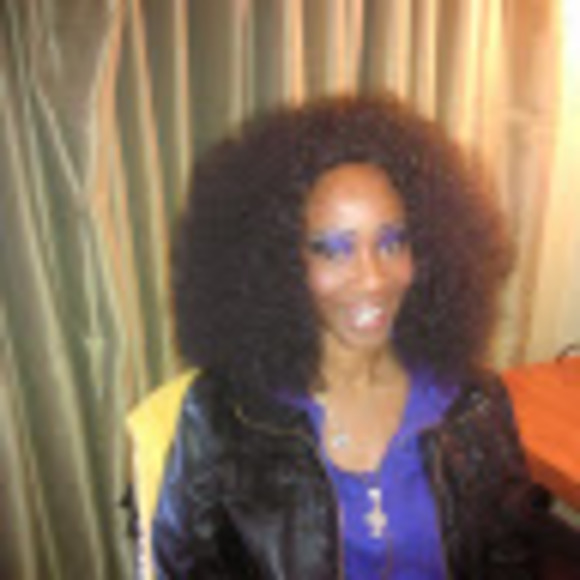 Meet your Posher, Karrie - Picture 1 of 1